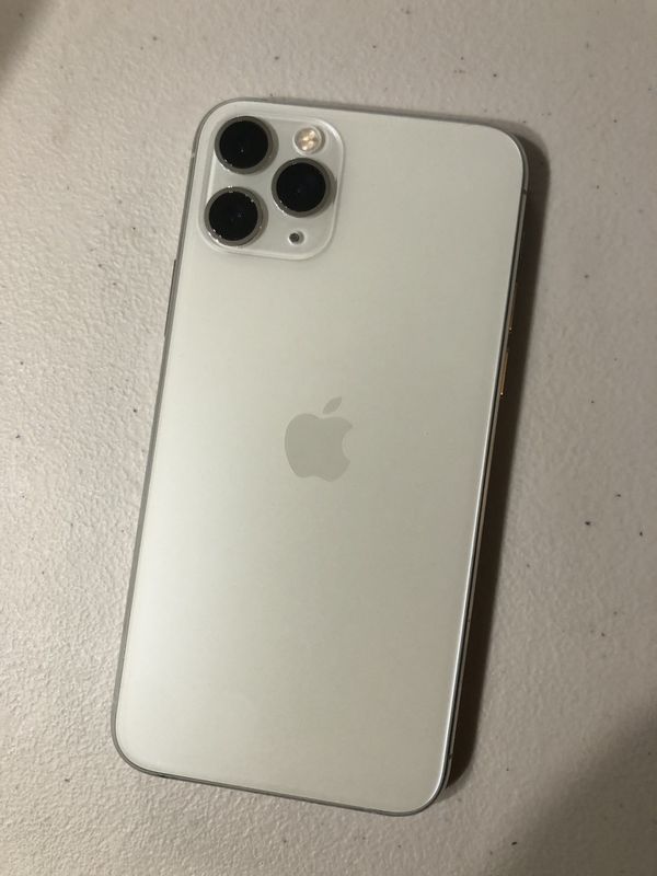 AT&T Cricket iphone 11 Pro 512GB for Sale in San Diego, CA - OfferUp