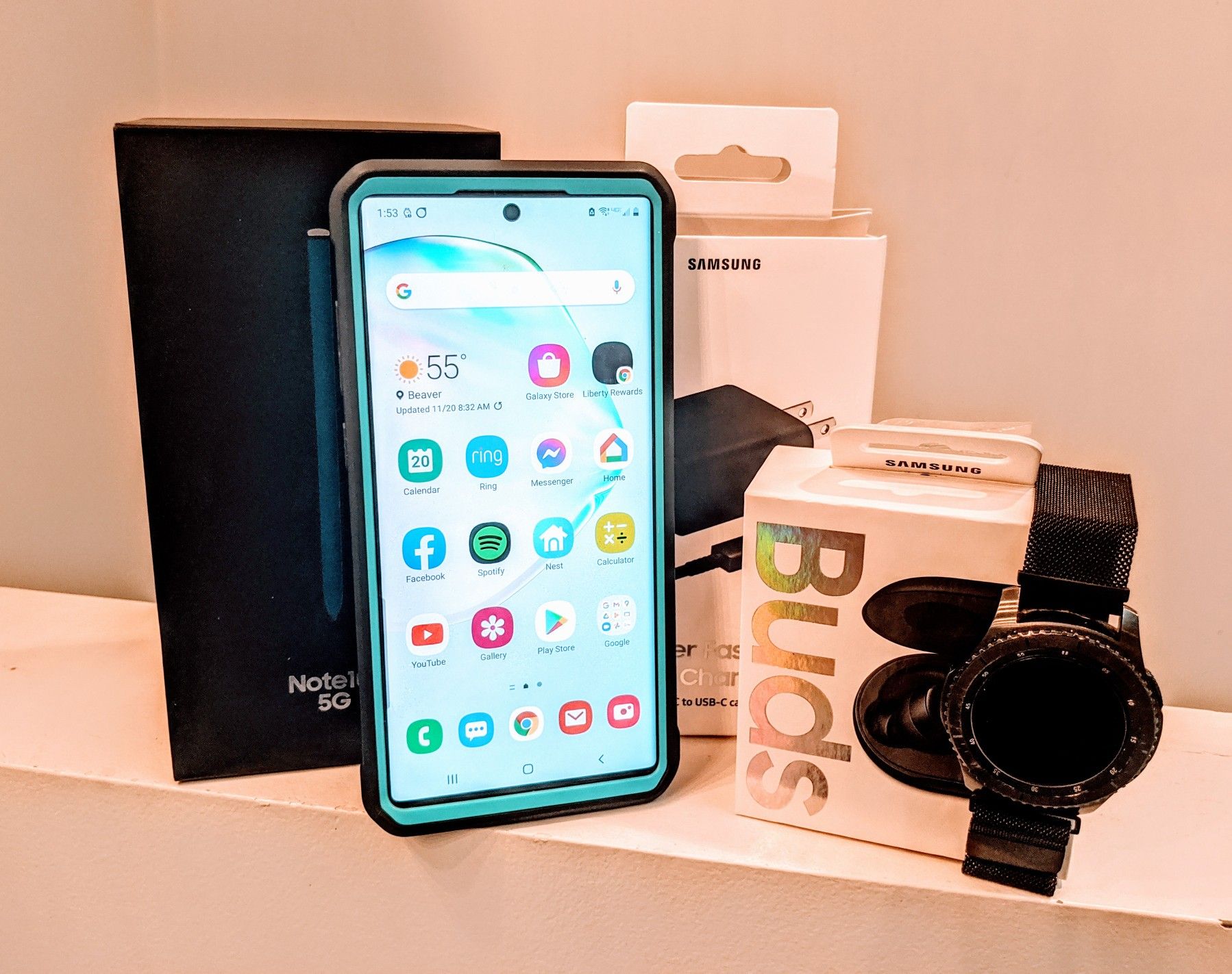 Samsung Galaxy Note 10+, Galaxy Buds, Gear S3 Frontier and extras