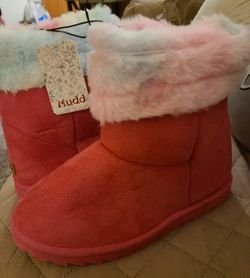 New Girls Mudd Boots Sz 4