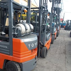 Forklift Toyota 5000# Triple mast