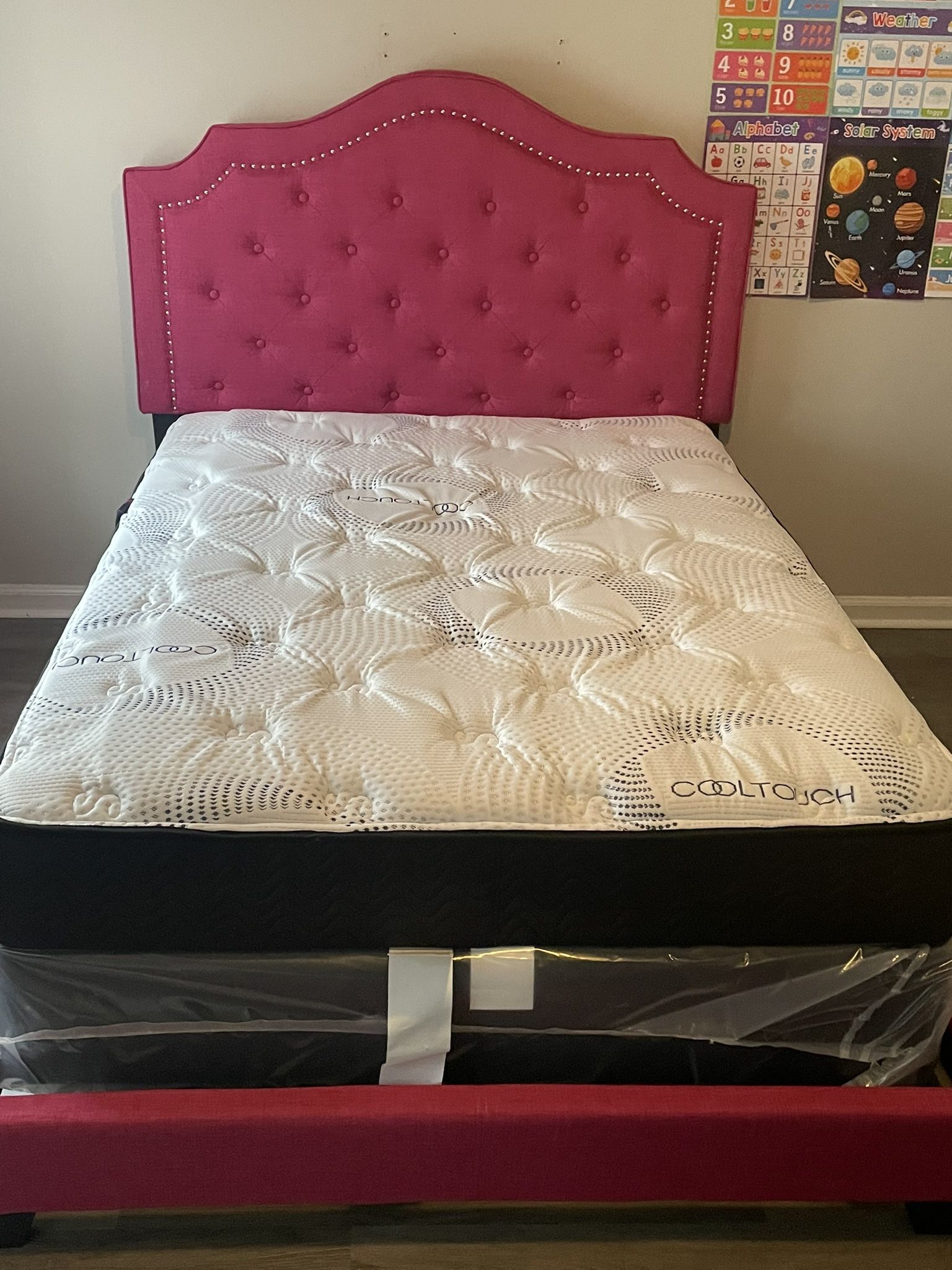 Full Size Pink Beds