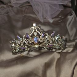 Tiaras And Crowns 