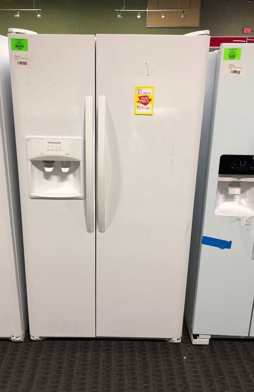 Brand New Frigidaire Side by Side Refrigerator White (Model:LFSS2612TP) KP6B