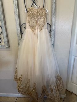 Girls dress