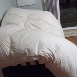 Down Bed Topper Fits Queen or King 