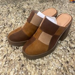 Ladies’ Suade Shoes 