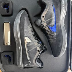 D BOOK FRAGMENT / WARNING LABEL 1/300 NIKE Sir 11.5 