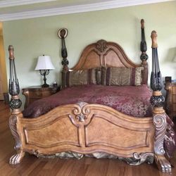 Michael Amini Bedroom Set ( Deliver Available) 