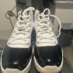 Air Jordan 11 Graitude