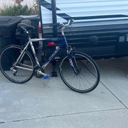 Trek 7300 Hybrid 