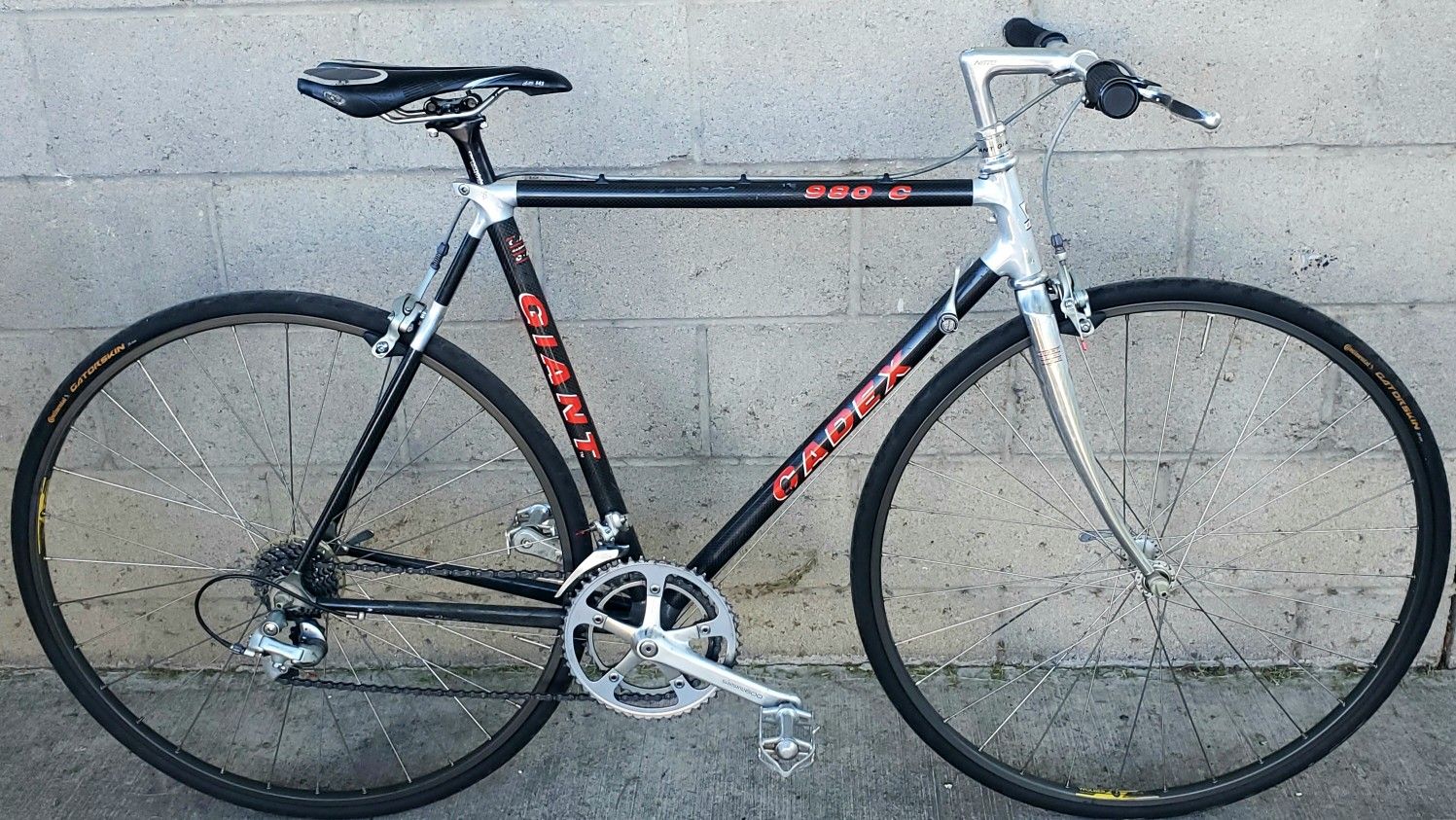 Giant 54cm Carbon Flat Bar Road Bike - Lightweight - Excellent Condition