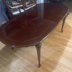 Dining Room Table Without Chairs 