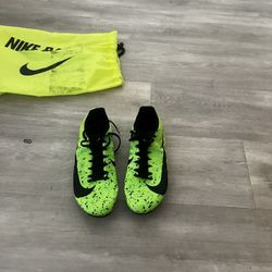 Nike Track Shoes 