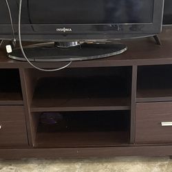 Entertainment center