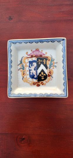 Homart Heraldic Shield Decorative Square Ceramic Dish – Armorial Style Accent (4.1/2 x 4 1/2") #4