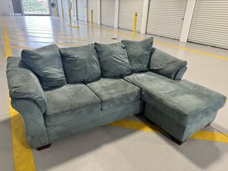 Reversible Chaise! Cute Aqua Blue Sectional Sofa, Couch!