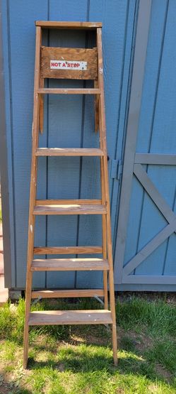 Vintage 6' Werner Wooden Step Ladder