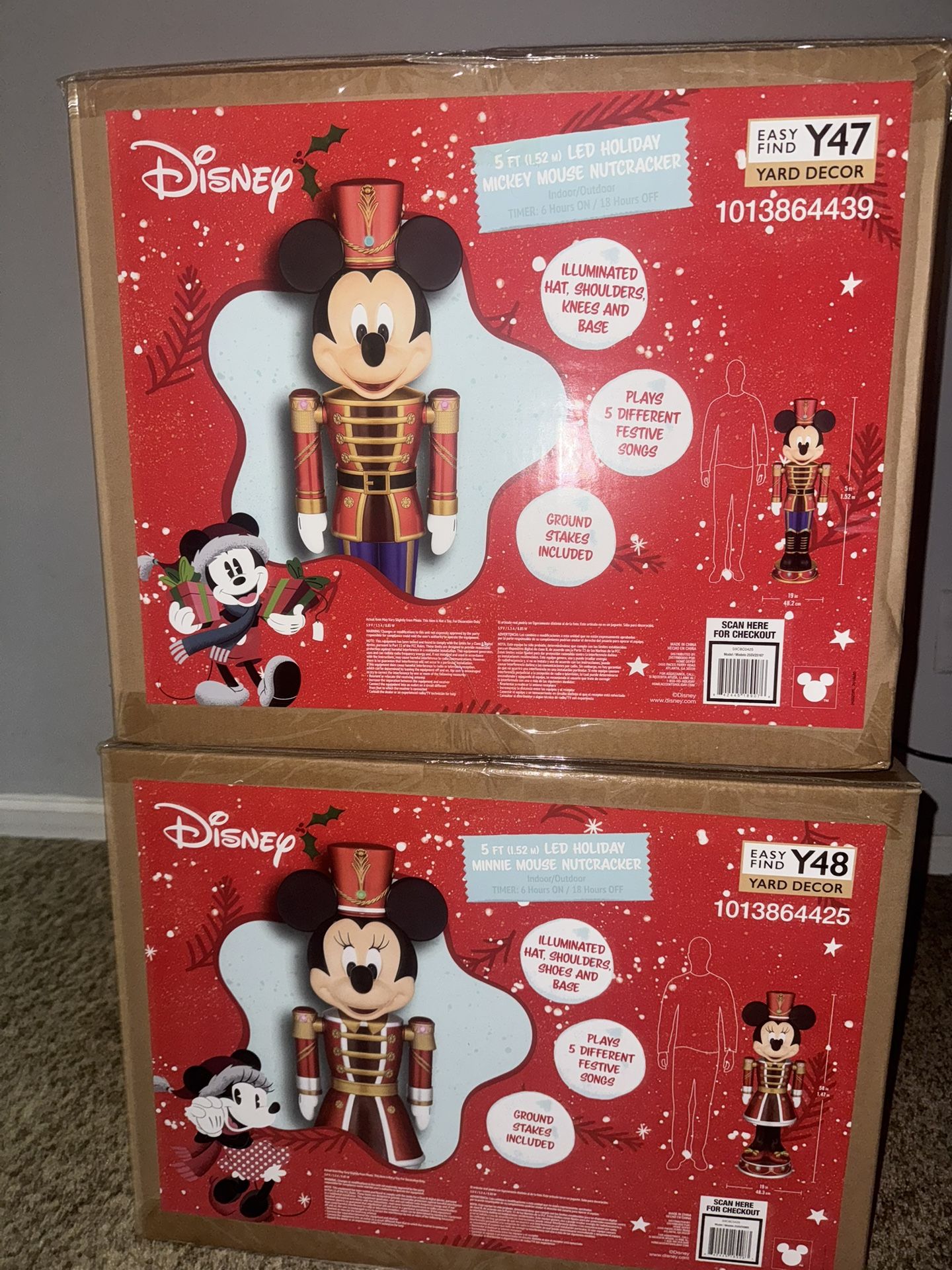 Mickey And Minney Nutcracker