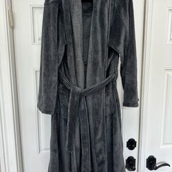 Very soft robe excellent condition