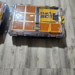 Caja De Herramientas Nuevas .