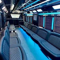 Custom Designs Buses Trailers And More 