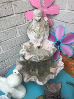 Stone angel fountain (needs tlc )