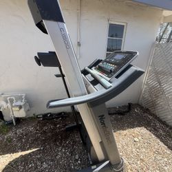 NordicTrack QuadFlex C1500 TreadMill 