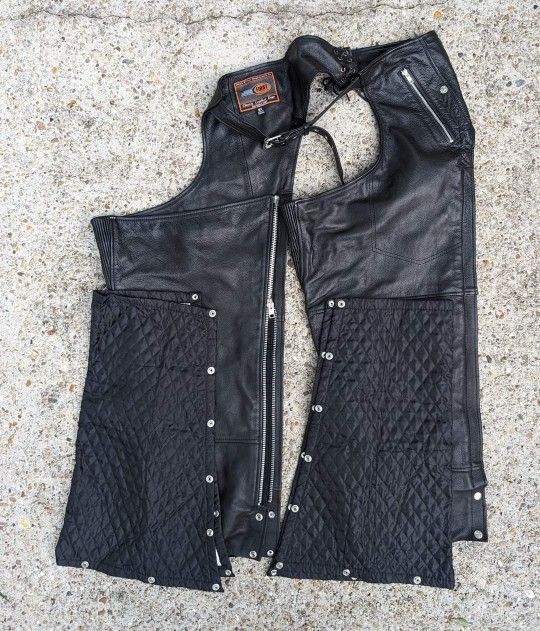 First Classic Motorcycle Leather Chaps with snap-in leg liners - size 5X
