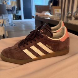 Adidas Gazelle Sneakers Size 6 (women’s) 