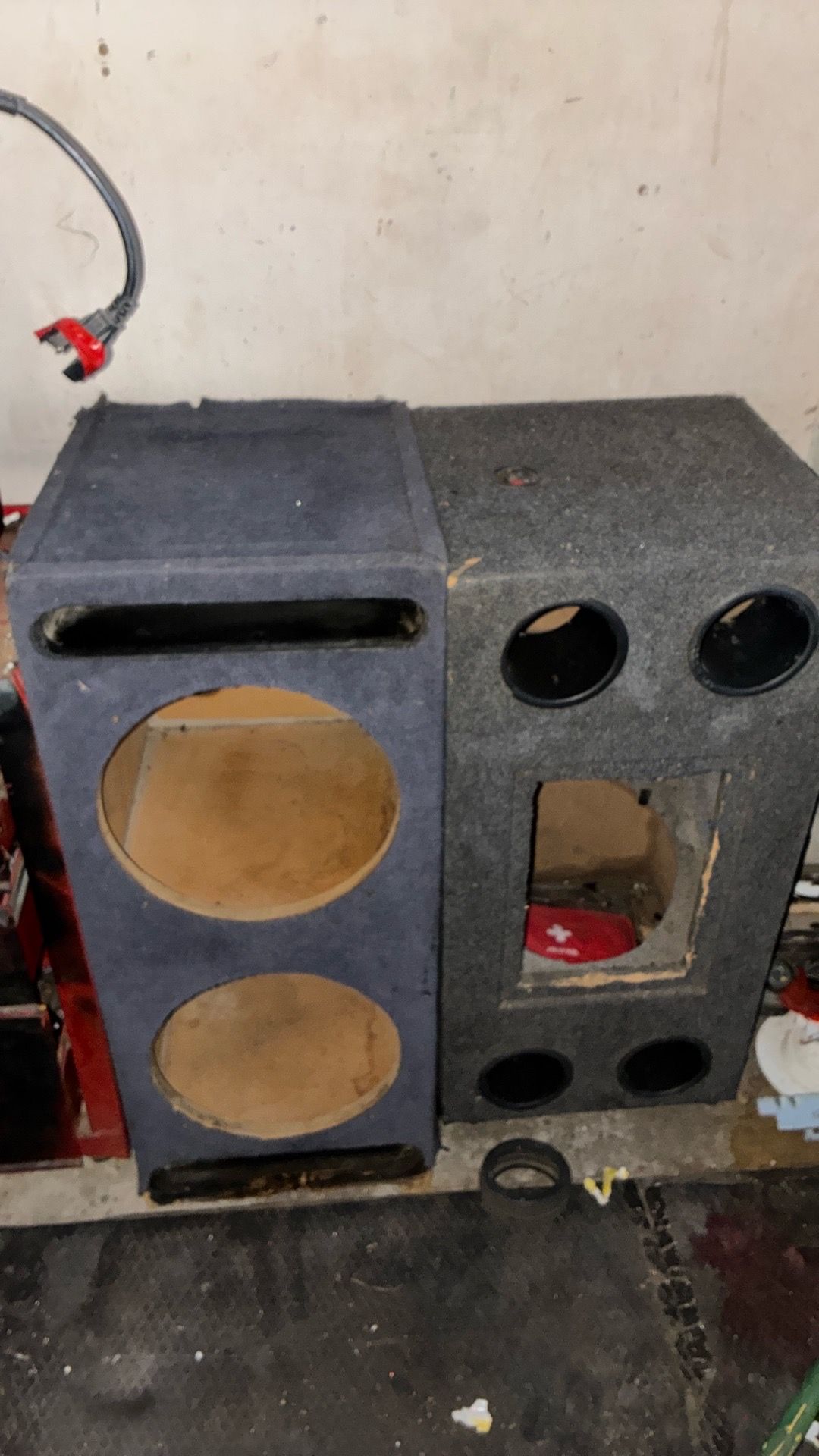 Speaker box