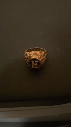 M gold platted ring