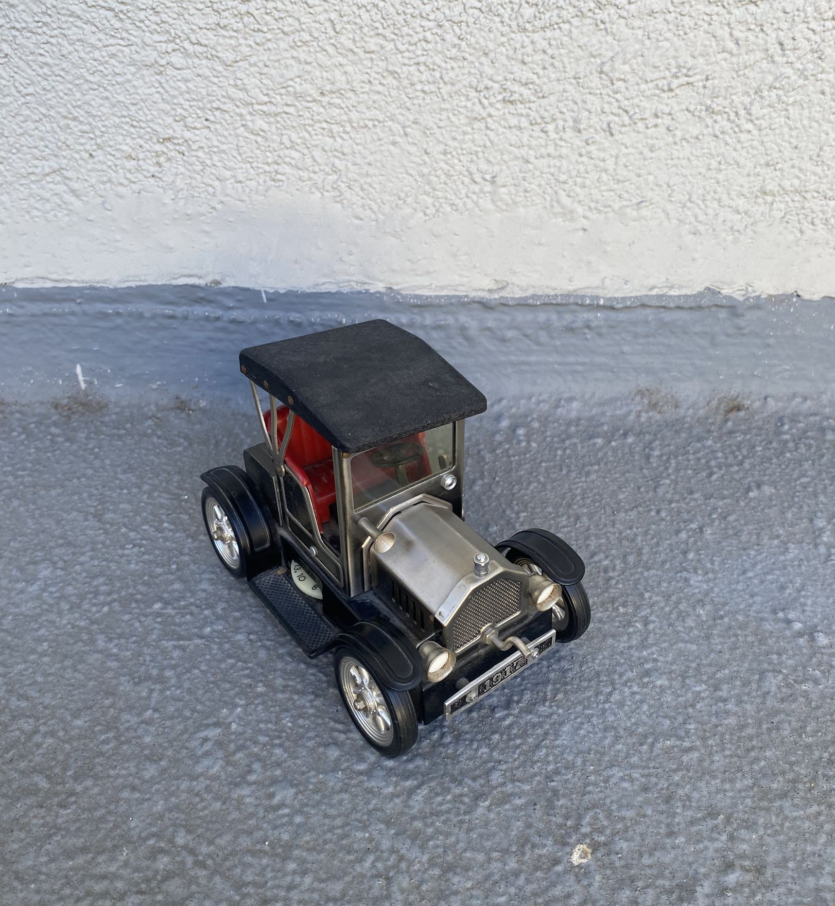 AVAILABLE Vintage Car Replica Radio - Read The Description BEFORE You Message Me, Please