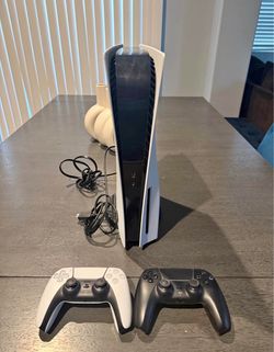 Sony PlayStation 5 Disc Edition Console &Controllers