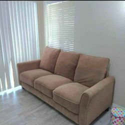 Couch very comfortable