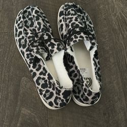 Women’s New Shoes 10