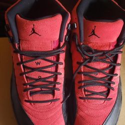 Air Jordan Retro 12 Reverse Flu Game Size 8.5
