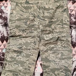 New Gortex Pants USAF Camo Rain Repellant