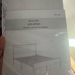 QUEEN SIZE BED FRAME