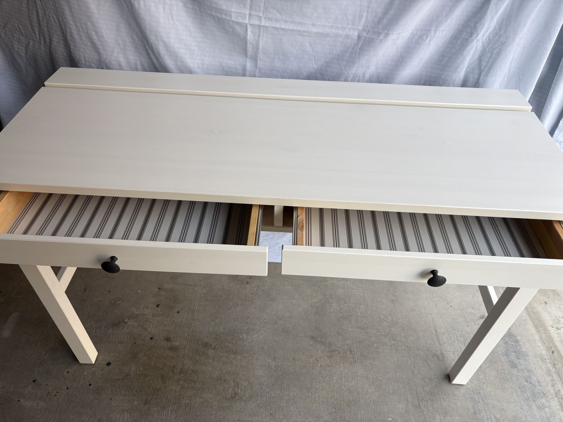 HEMNES IKEA desk with 2 drawers white stain