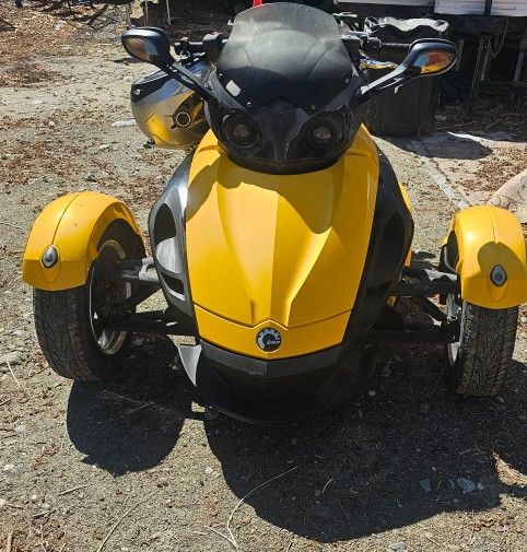 Can Am Spyder 990cc