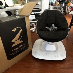mamaRoo® multi-motion baby swing™