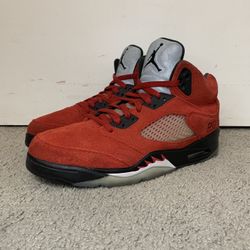 VNDS JORDAN 5 RAGING BULL SIZE 10.5