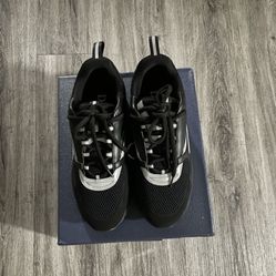 Dior B22 Size 43 Black