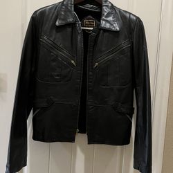 Men’s Leather Jacket Size Small Like New Condition