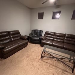 Leather Reclining Sofa’s 