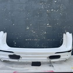 2020-2024 lincoln corsair rear bumper