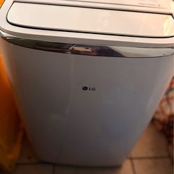 Portable AC with remote and WiFi LG brand