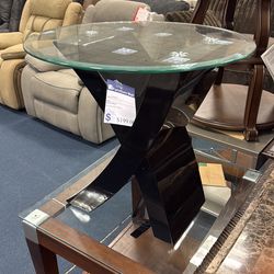 Black glossy End Table