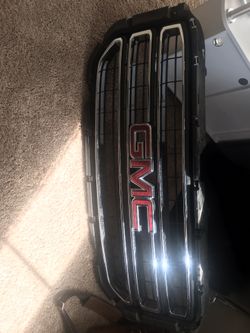 Yukon SLT GRILL INSERT OF NEW SLT