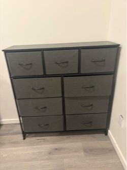 Dresser 9 Drawers